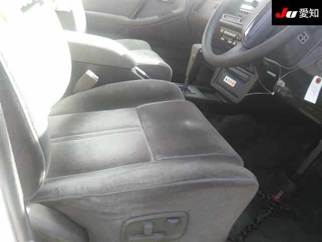 Toyota CROWN 1987 8605293-6