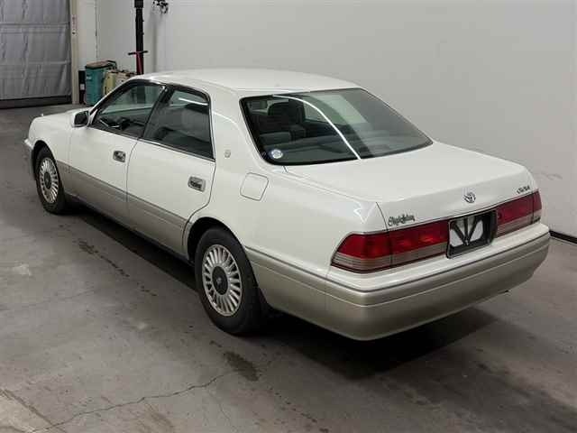 Toyota CROWN 1998 8605339-1