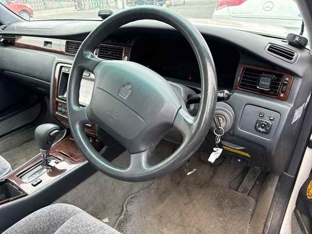 Toyota CROWN 1998 8605339-3
