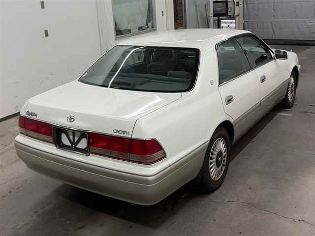 Toyota CROWN 1998 8605339-5