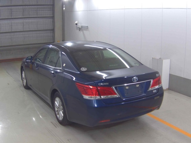 Toyota CROWN 2013 8605501-1