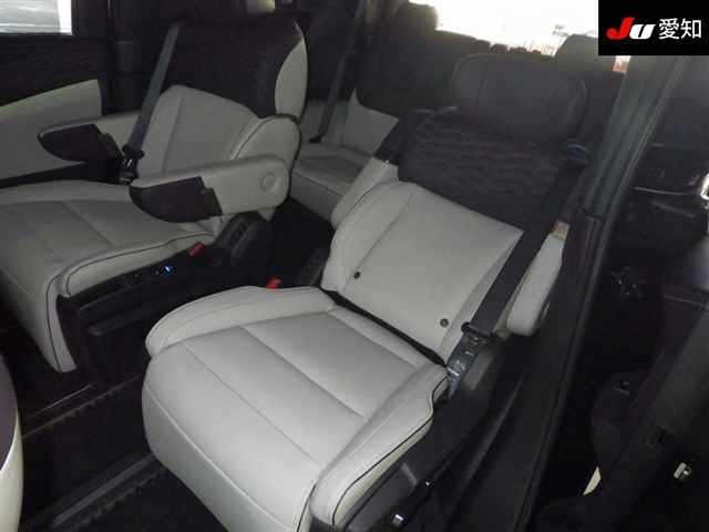 Nissan ELGRAND 2026 8598168-4