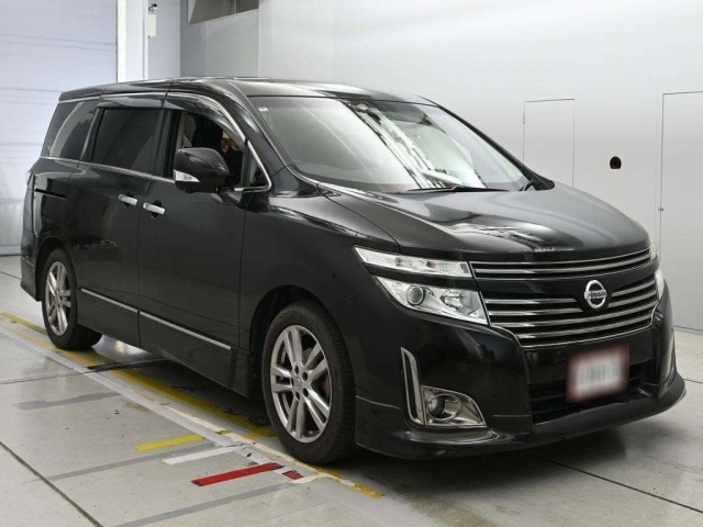 Nissan ELGRAND 2011 8598178-5