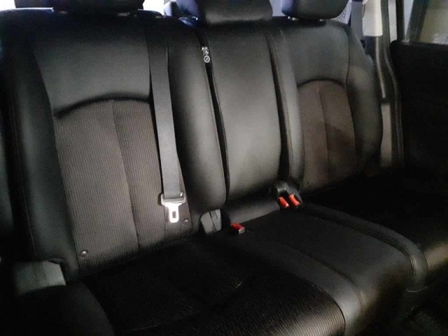 Nissan ELGRAND 2014 8598179-11