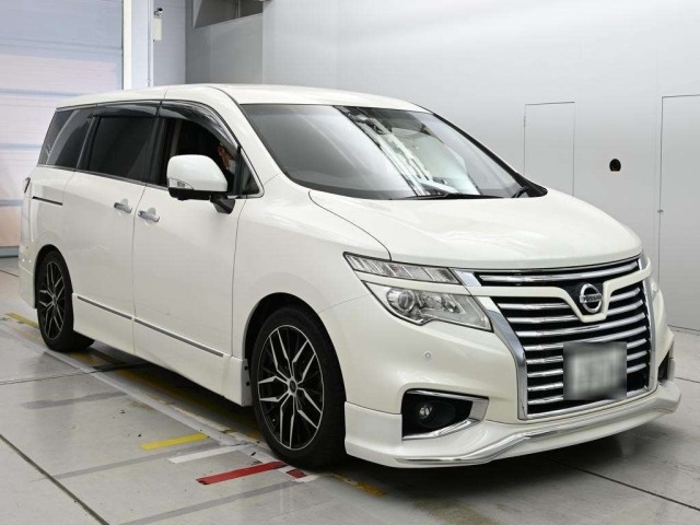 Nissan ELGRAND 2014 8598179-5