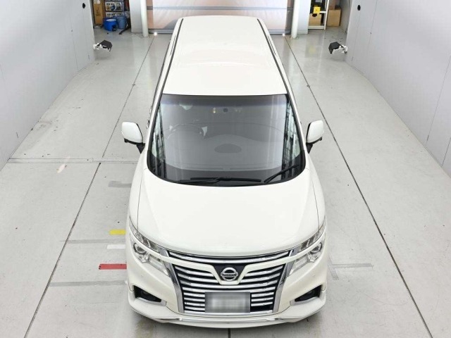 Nissan ELGRAND 2014 8598179-7