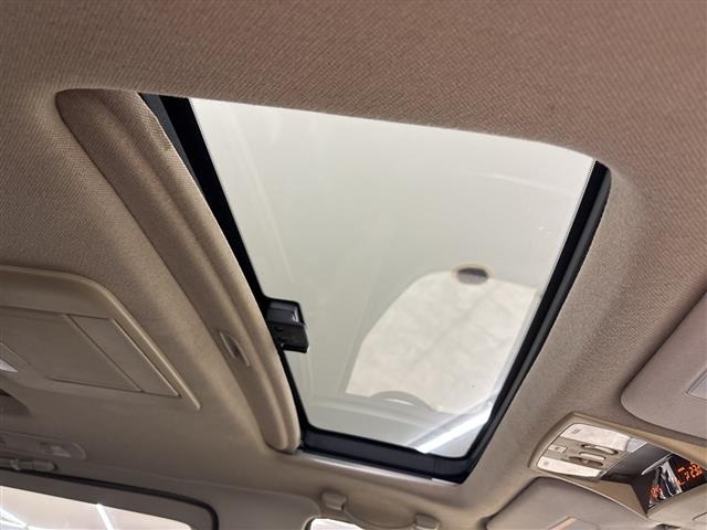 Nissan ELGRAND 2008 8598239-15