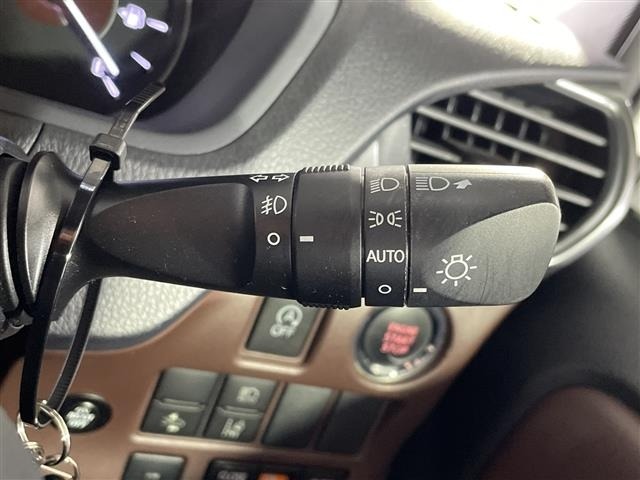 Toyota ESQUIRE 2018 8598130-10
