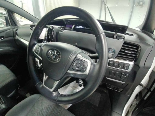 Toyota ESTIMA 2016 8598420-9