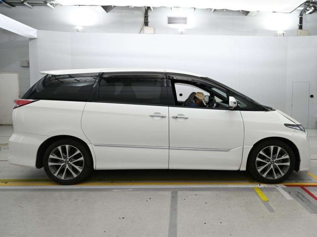 Toyota ESTIMA 2017 8598436-3