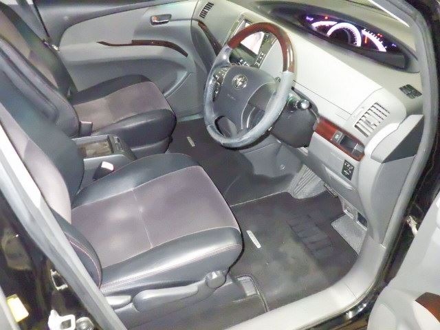 Toyota ESTIMA 2011 8598440-3