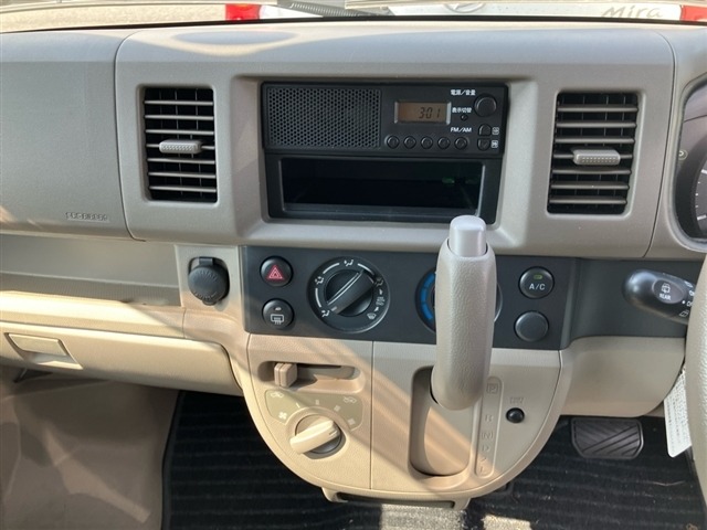 Suzuki EVERY 2014 8609977-4