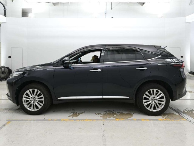 Toyota HARRIER 2018 8603186-4