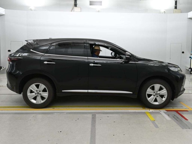 Toyota HARRIER 2018 8603197-3