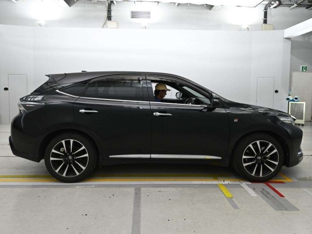 Toyota HARRIER 2017 8603199-3