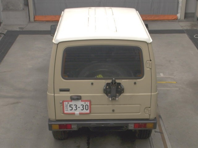 Suzuki JIMNY 1992 8608510-7