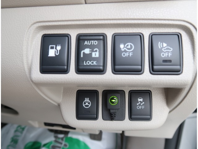 Nissan LEAF 2017 8607634-23