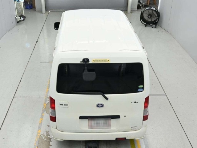 Toyota LITEACE VAN 2016 8602218-8