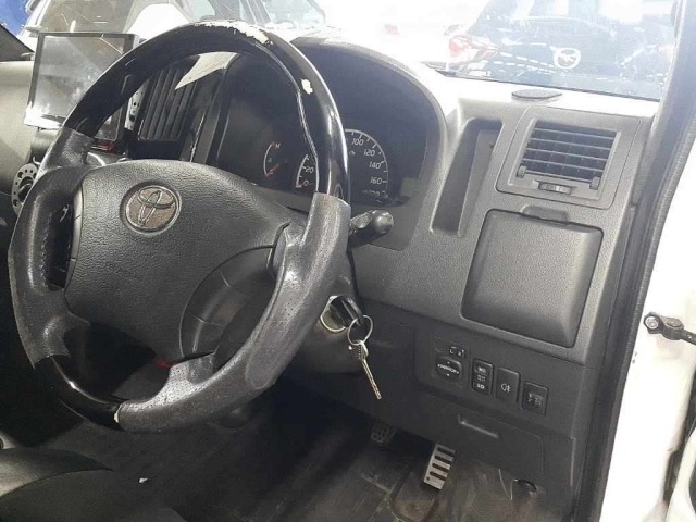 Toyota LITEACE VAN 2016 8602218-9