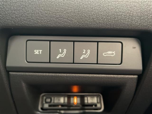 Mazda MAZDA3 2023 8598654-21