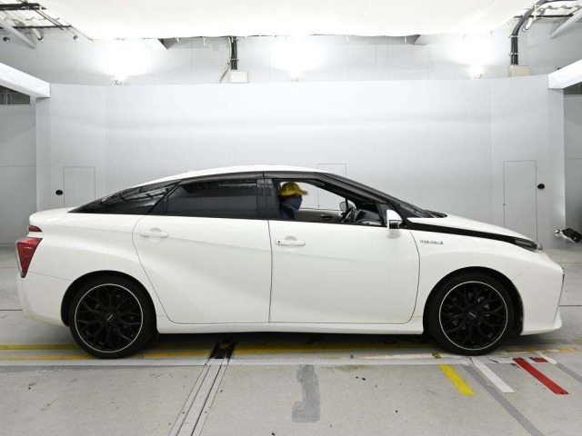 Toyota Mirai 2015 8607877-3