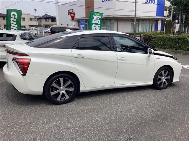 Toyota Mirai 2016 8607878-4