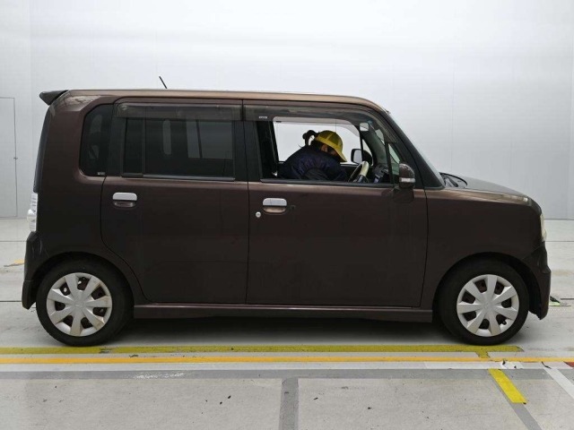 Daihatsu MOVE CONTE 2015 8609643-3