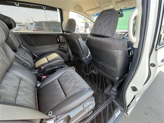 Honda ODYSSEY 2018 8609339-12