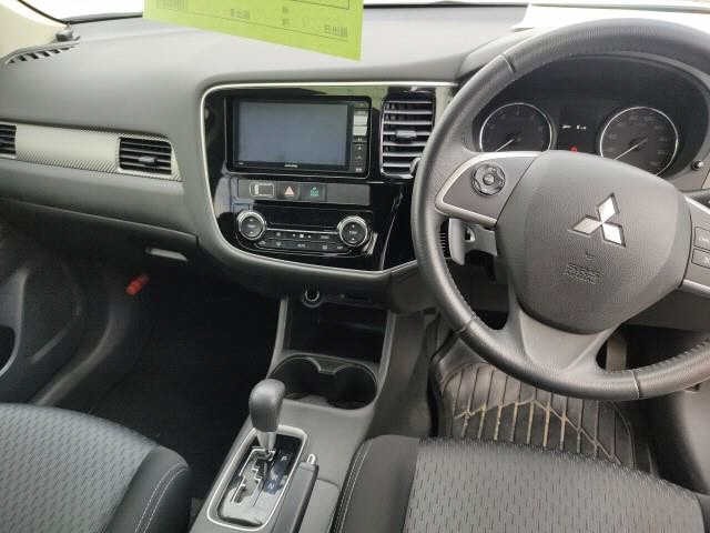 Mitsubishi OUTLANDER 2015 8608515-6