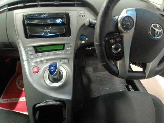 Toyota PRIUS 2013 8600252-11
