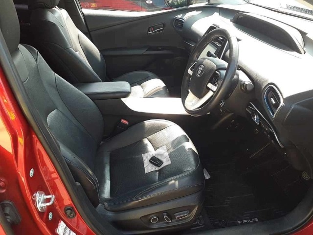Toyota PRIUS 2016 8600261-10