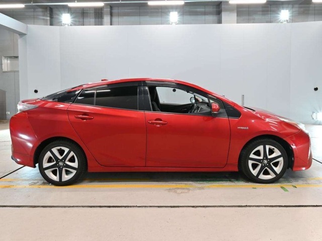 Toyota PRIUS 2016 8600261-3