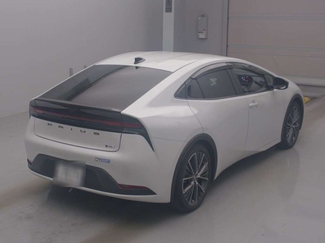 Toyota PRIUS 2025 8600319-1