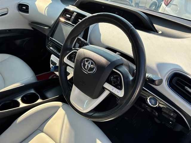 Toyota PRIUS 2015 8600343-3