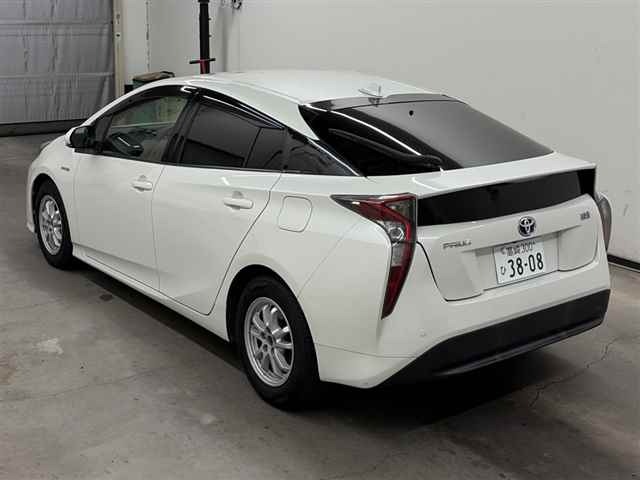 Toyota PRIUS 2016 8600348-1
