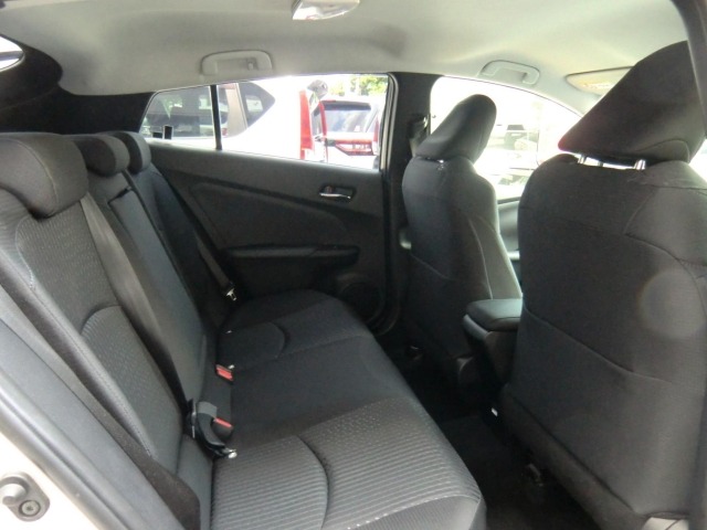 Toyota PRIUS 2016 8600430-12