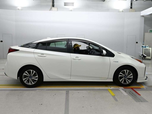 Toyota PRIUS 2019 8600460-3