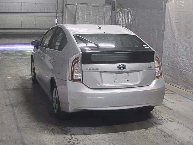 Toyota PRIUS 2014 8600475-8