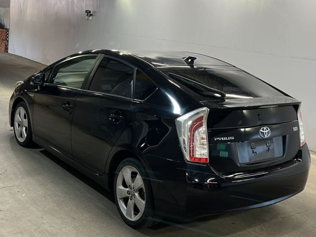 Toyota PRIUS 2015 8600519-1