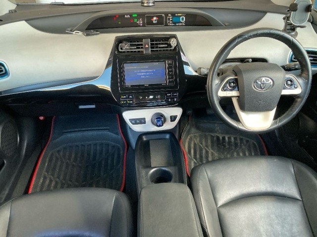 Toyota PRIUS 2016 8600548-3