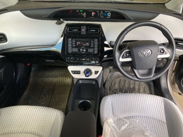 Toyota PRIUS 2016 8600558-3