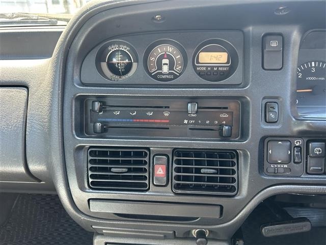 Mazda PROCEED MARVIE 1997 8609334-18