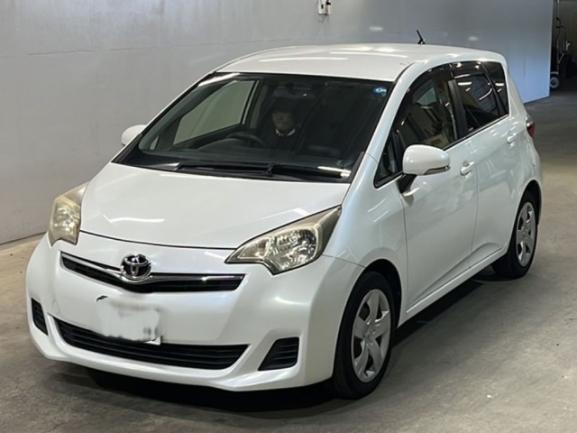 Toyota RACTIS 2013 8607384-0