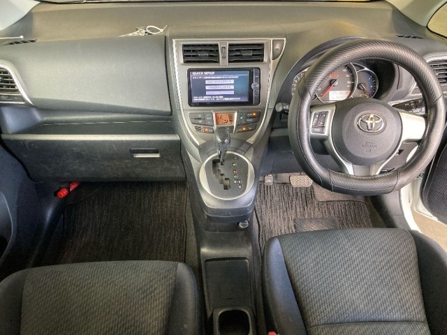 Toyota RACTIS 2013 8607384-3