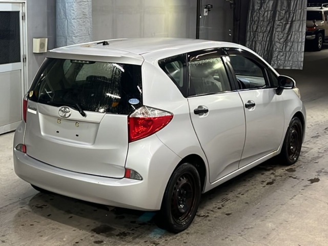 Toyota RACTIS 2013 8607390-5