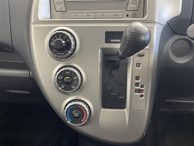 Toyota RACTIS 2009 8607405-5