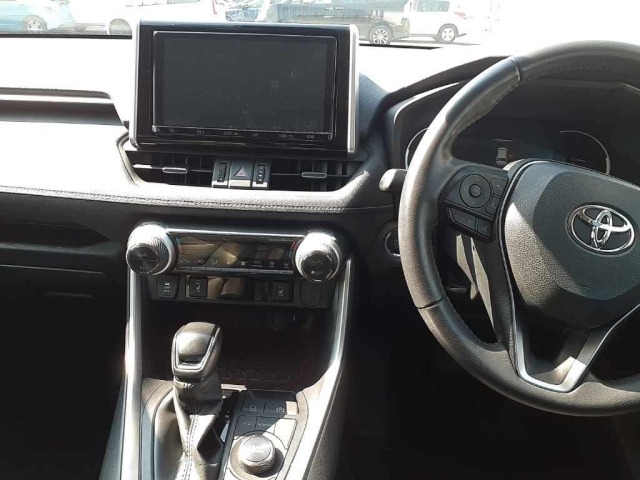Toyota RAV4 2021 8605798-11