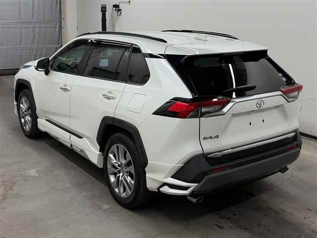 Toyota RAV4 2021 8605831-1