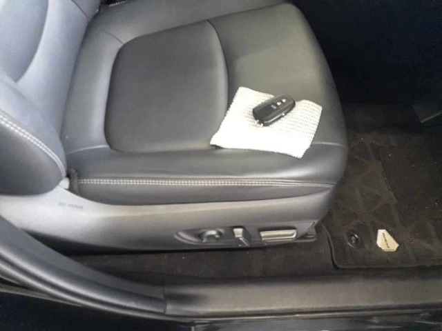 Toyota RAV4 2021 8605866-10