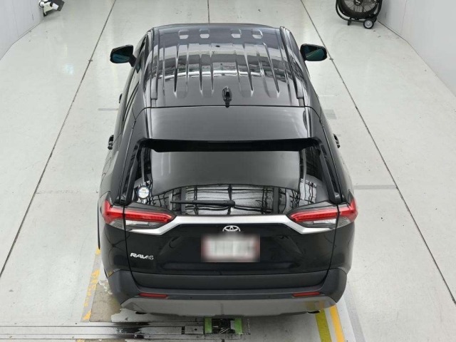 Toyota RAV4 2021 8605866-8